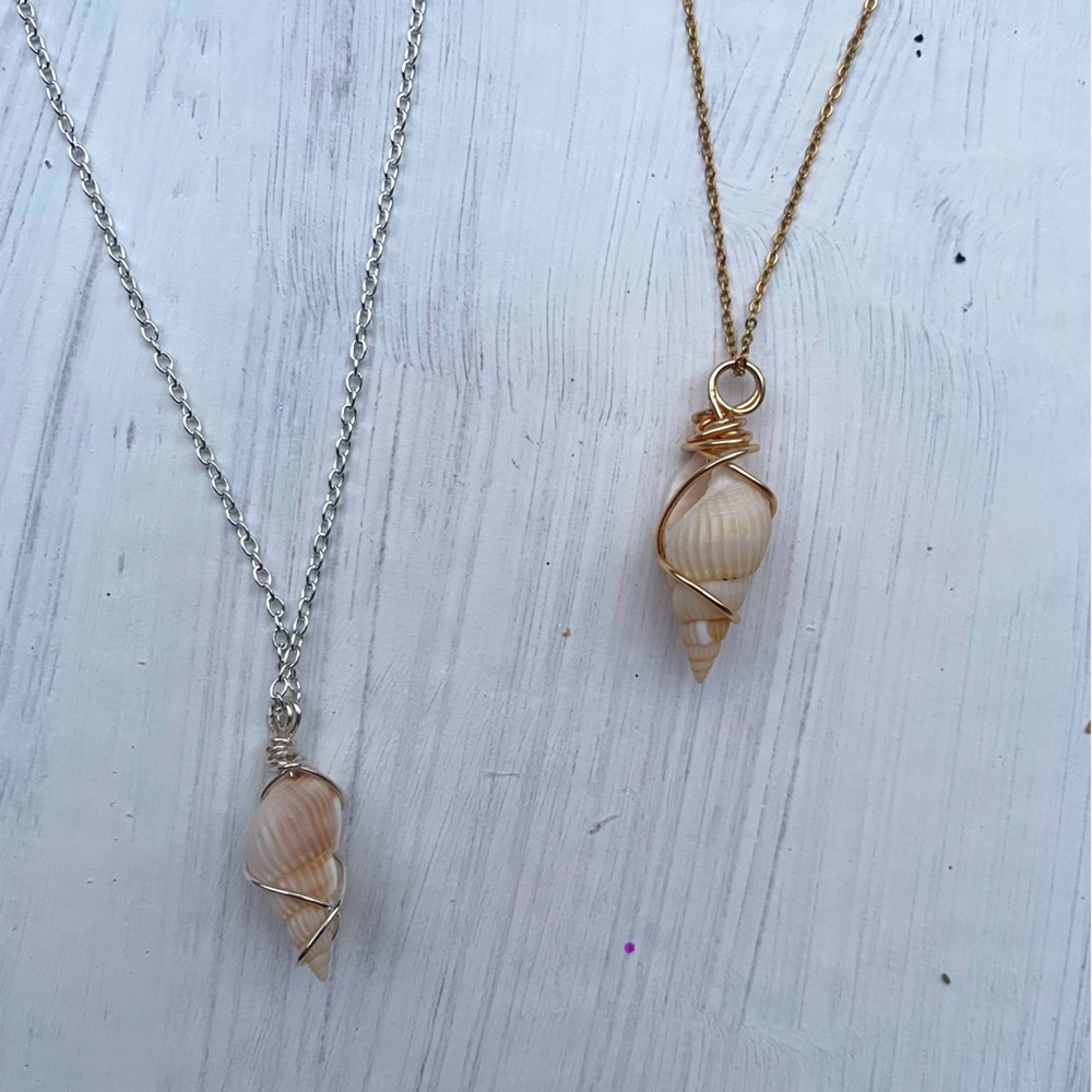 Seashell necklace